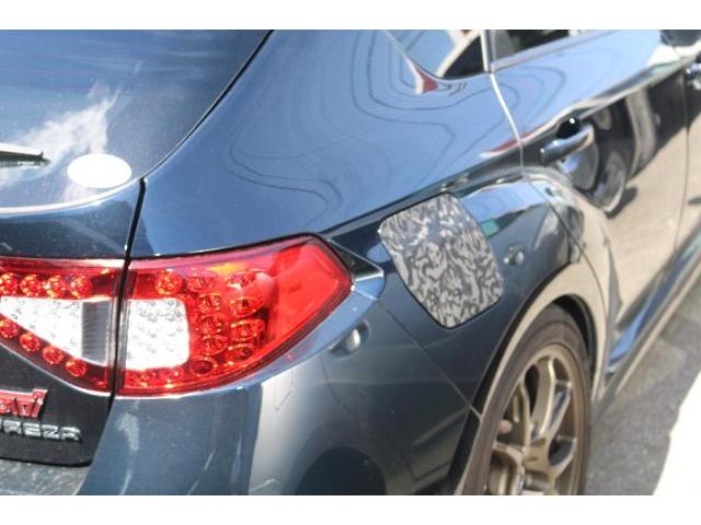 なぜ極秘開発車両なのにお披露目？ カモフラージュ車が街中を走行する理由とはくるまのニュース