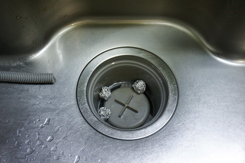 アルミ箔で排水口のヌメリ対策の効果は！？そして賃貸2LDK お金をかけず賢く暮らそっ♪インテリア