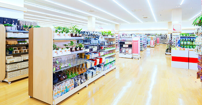 厚木市 まだまだ暑い日には、こんな山盛りのかき氷はいかが？ アツギトレリスフードコートにあるクレープ屋さんで甘味をいかが。号外NET 厚木市