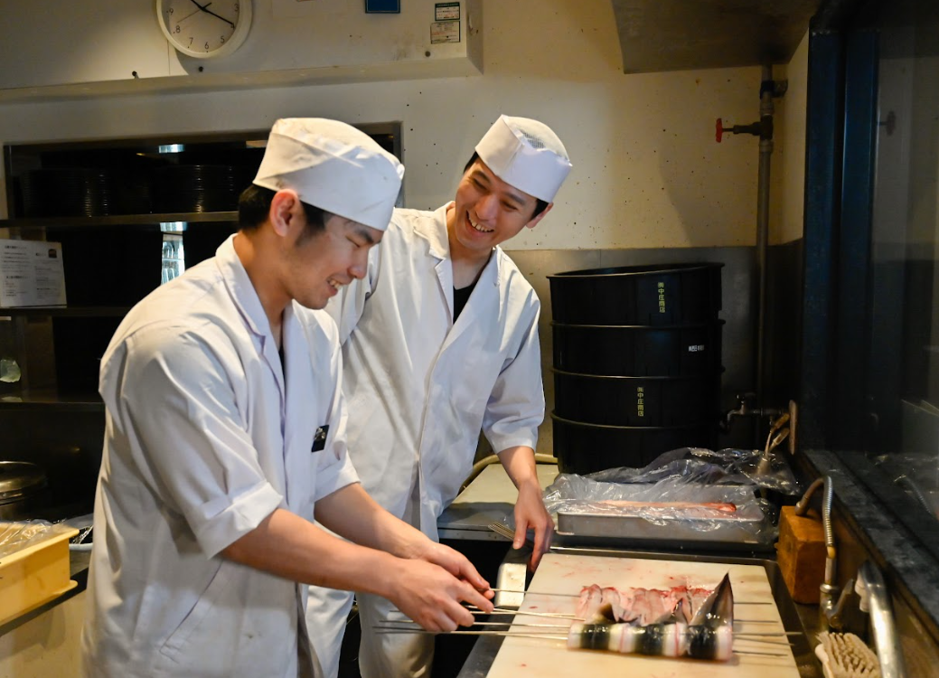 炭焼うな富士 名駅店の求人情報 - 愛知県名古屋市中村区の調理スタッフ正社員求人飲食店ドットコム