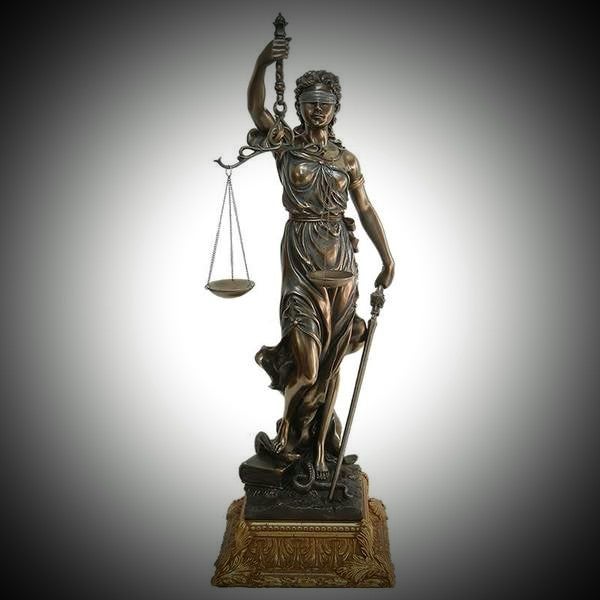 正義の女神テミス テーミス 彫像大理石風仕上げ 法律の正義を象徴する彫像 弁護士オフィス 司法書士 贈り物 輸入品 S.fields.inc テミス像正義の女神像 裁判所 テミスの天秤 法律の正義 弁護士 彫像 樹脂製 オブジェSizeee