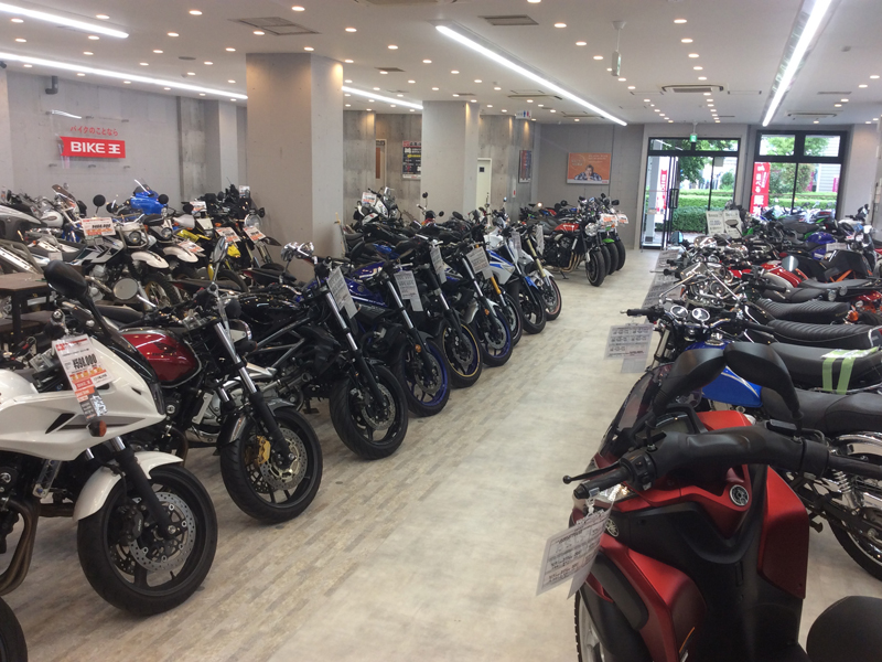 中古車相場は難しい！ビッグモーターでVOXY購入しちゃいましたレポート勝手にライトニング