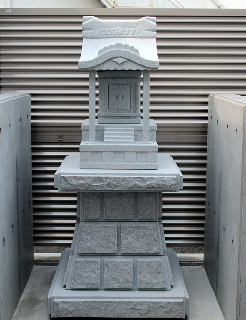 氏神様・稲荷様専門店だから安心価格。関東一円にお届けします