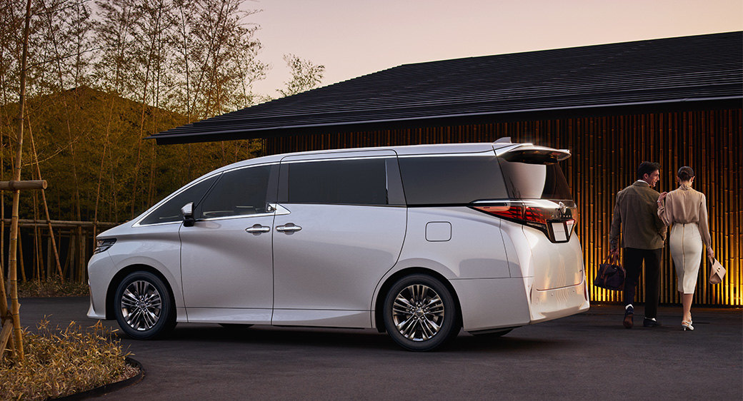 トヨタ TOYOTA PREMIUM LINEUPトヨタ自動車WEBサイト