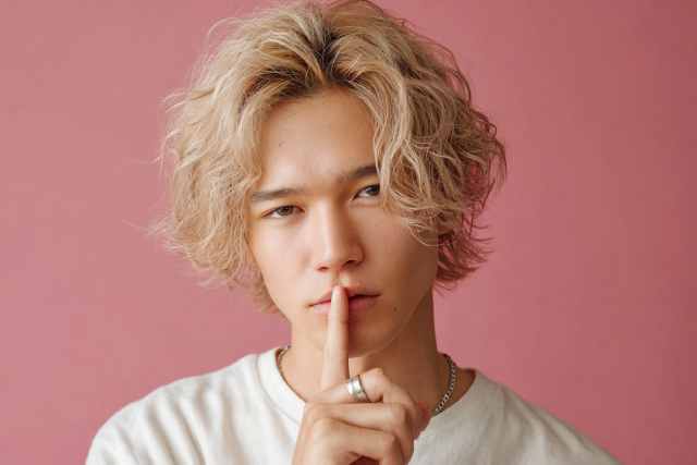 ガールズバーに女性客はいるのか？料金や楽しみ方のポイントGirl'sBar Online