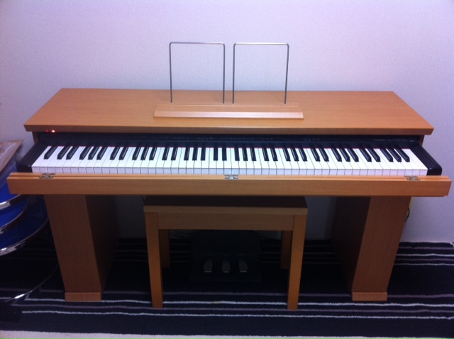 AmazonIKTMI 引き出し 電子ピアノ 88鍵盤 木製 電子 ピアノ 88鍵 スタンドセット Piano アップライト ピアノMIDI対応 初心者 子供 ペダル付き電子ピアノ楽器・音響機器