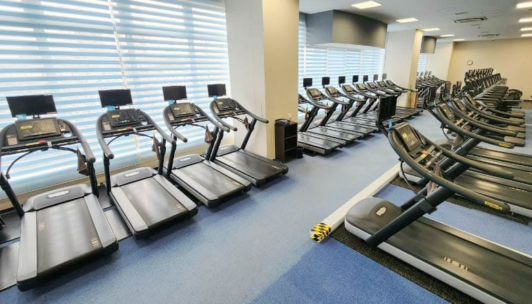 エニタイムフィットネス 葛飾区24時間営業のフィットネスジム