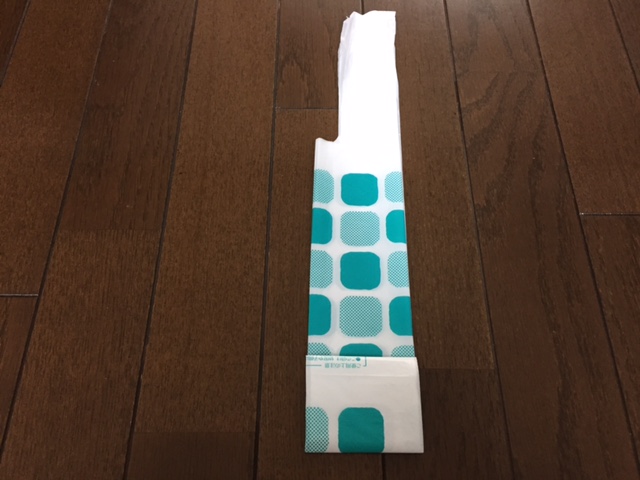 簡単にビニール袋を四角折りする方法に「すごい」「本当だ」 – grapeグレイプ