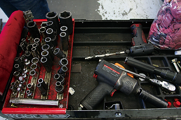 注文してたエクストラロングきたけど完全に工具箱が容量オーバー。 工具箱買い替えなきゃな〜。スナップオンsnaponmactools工具スナップオン工具箱スナップオンキャビネットラチェット工具箱工具マニア整備士整備仕事マックツール