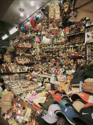 完全攻略 ホーチミンのおすすめ市場10選！洋服市場・布市場・花市場 ローカルで賑わうマーケットベトナム旅行とベトナム情報・アンコールワット旅行とアンコールワット情報