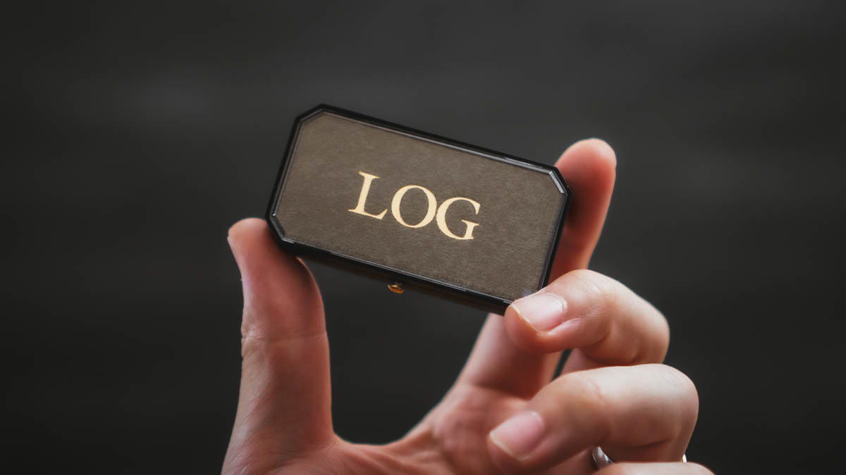 ビュリー リップ 刻印 当日TikTok