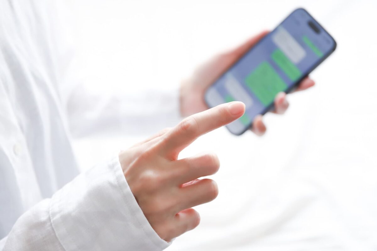 アルバイトを辞めるときにLINEで連絡するのはOK？ケース別の例文とポイントを紹介タイミーラボ - スキマで働く、世界が広がる