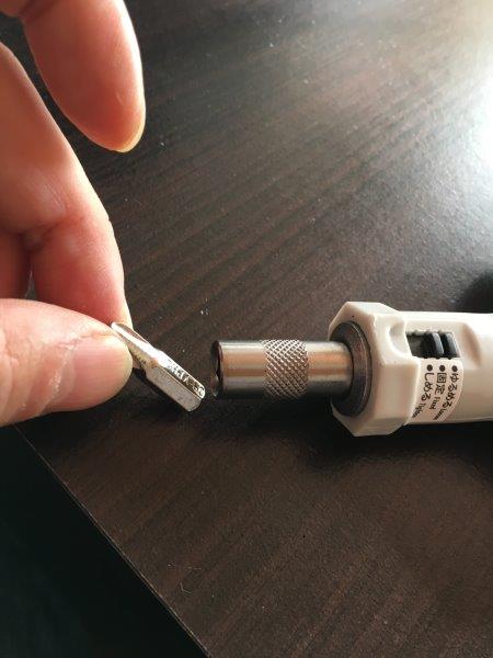ダイソー T型ラチェットドライバー のパーツレビュープリウス tomameみんカラ