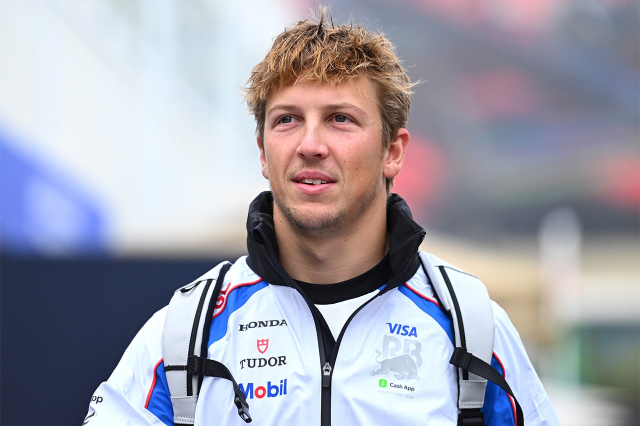 Amazon.co.jp: Le Mans241 デイモン・ヒル Damon Hill 直筆 サイン フォト : スポーツ＆アウトドア