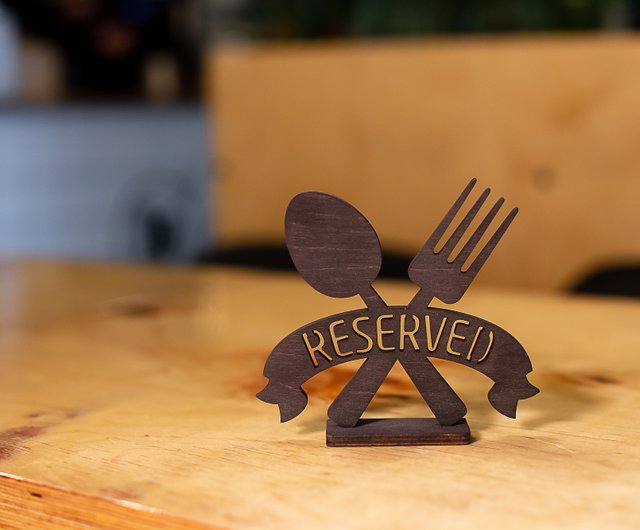 カスタマイズレーザー彫刻 超かわいい小さな木製看板 卓上小型スタンド看板 デザイナーと要相談- ショップ LCW MADE 置物 - Pinkoi