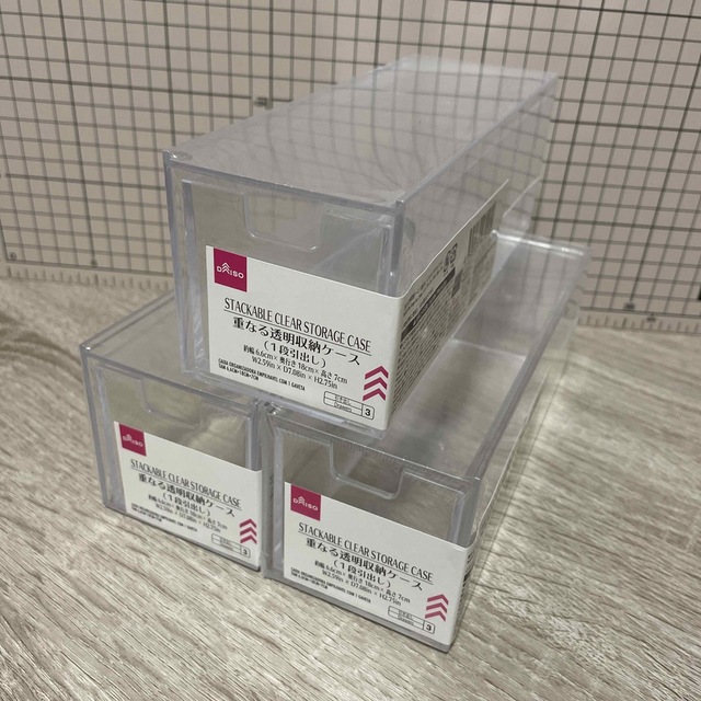 ガンプラなどのディスプレイに！1 144サイズにシンデレラフィット！ダイソーの重なる透明収納ケースなおきちのゆる日和