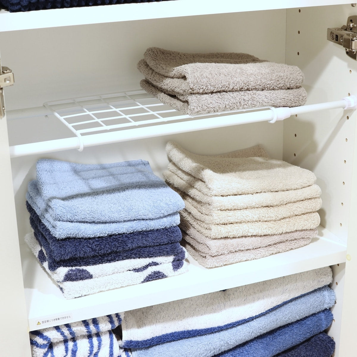 AmazonLunarLight 突っ張りメッシュパネル 突っ張り棒 突っ張りパーテーションワイヤーネットメッシュタイプ 幅45×奥行2.5×高さ165-290cm3連体Sフック2個付き壁掛け 小物展示収納 壁面収納 天井 間仕切り 頑丈 組立簡単 耐震転倒防止ブラック, 幅45cm