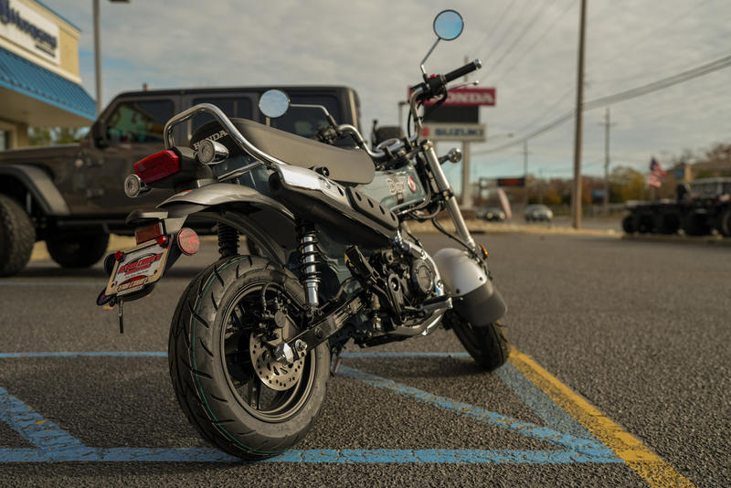 ホンダが「ハンターカブ」「ズーマー」「ジョルノ」の北米向け'23～'24年モデルを発表！ 現地名は「トレール125」「ラッカス 」「メトロポリタン」だっ！│WEBヤングマシン新車バイクニュース