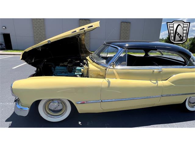 コレクタブルマッチボックス移動パーツ ダイキャストビークル - 1983 ビュイックリビエラ カバー可能 ~ HLG30 ~ メタリックゴールド ~リサイクル亜鉛製