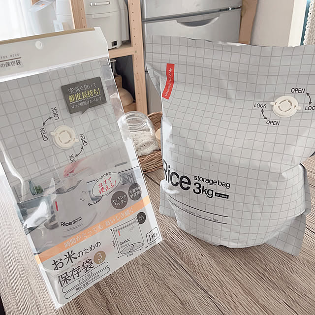 ダイソー チャック付 収納パック A3サイズ ポリ袋Bdens.com