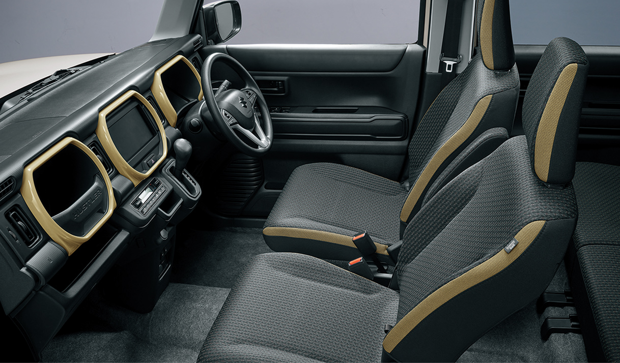 ホンダ 新型N-BOX vs スズキ 新型スペーシアどっちが買い！？スライドドア付き軽自動車の金字塔2車種をガチ比較！ 画像ギャラリー No.48徹底比較 人気新型車比較2025年 MOTA