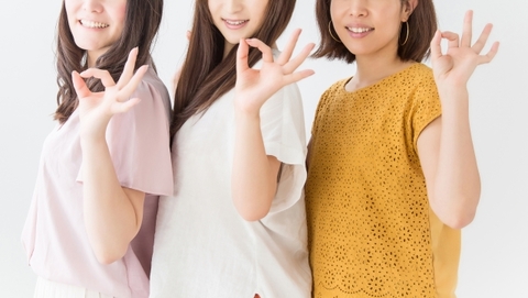 賃貸物件を探している女性 - 探すのストックフォトや画像を多数ご用意 - 探す, アパート, 部屋 - iStock