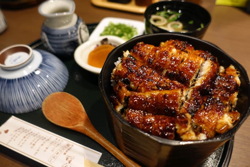 世界の山ちゃん 名古屋居酒屋店舗情報飲み放題付きコース料理が大人気！