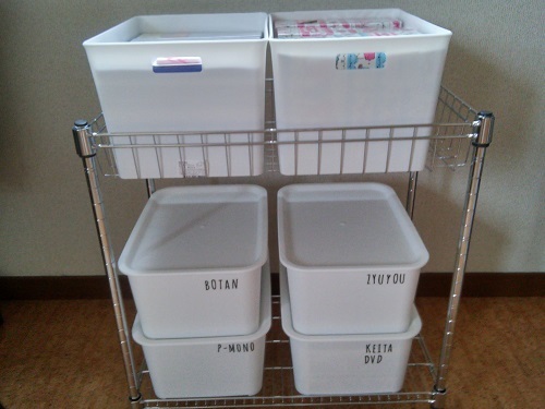 ちょっとした収納場所に！ダイソーのスチールラック活用術を紹介 - macaroni