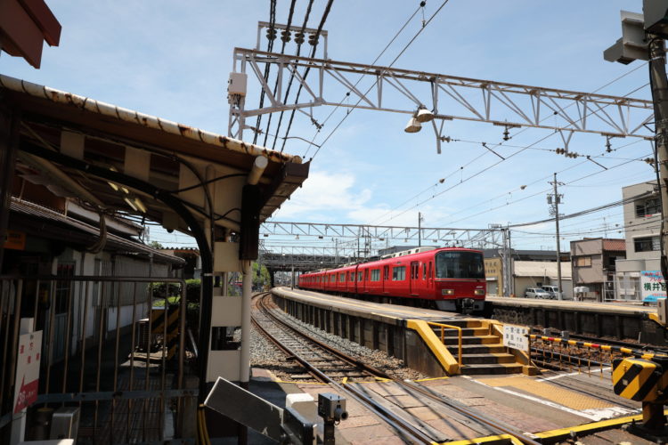 名鉄名古屋本線東枇杷島駅 ホームメイト