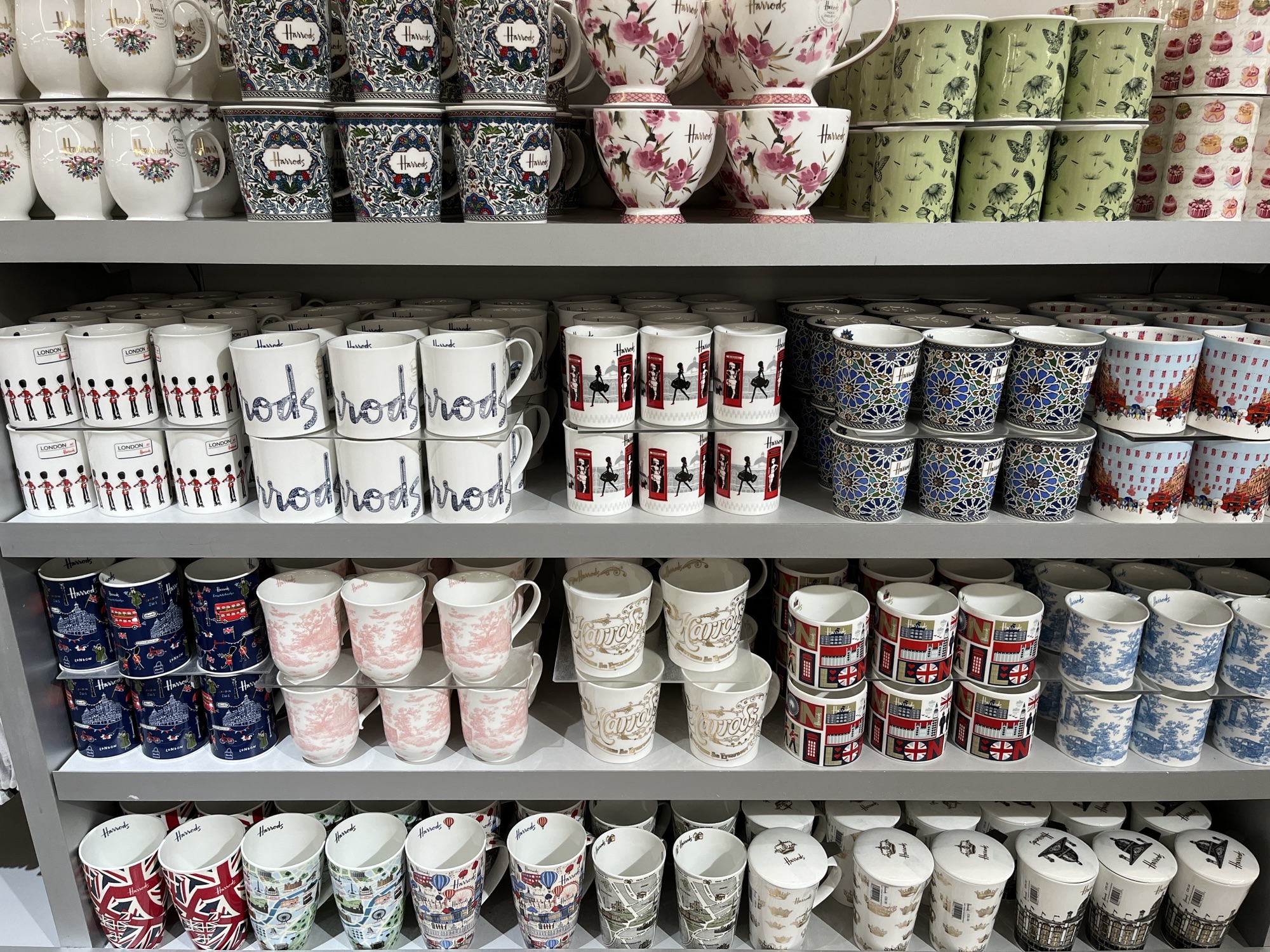 お土産探しにも最適！世界一有名なデパート・ハロッズを訪れよう - Expedia JP Stories