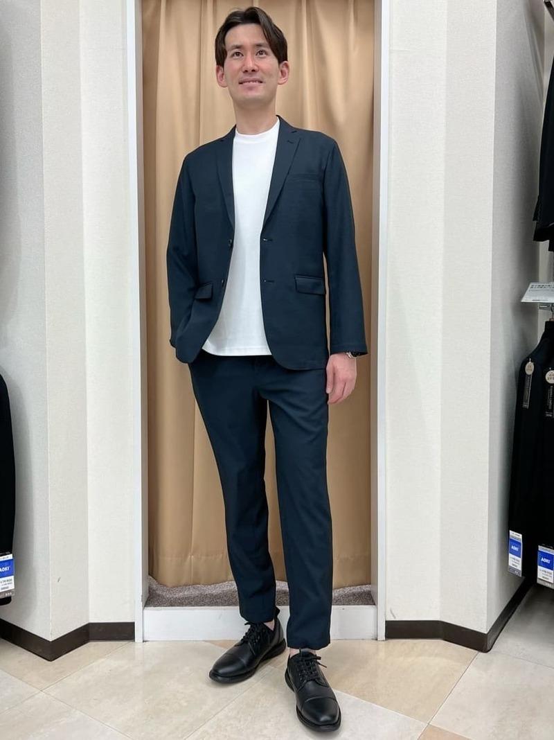 ビジネスカジュアルの装い：ジャケット&パンツ編2「ネイビージャケットとグレースラックスを取り入れたスタイル6選」