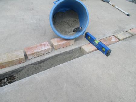 実はおしゃれのカギ？コンクリート目地の役割とデザインいろいろ - GardenJournalGarden journalガーデンジャーナル