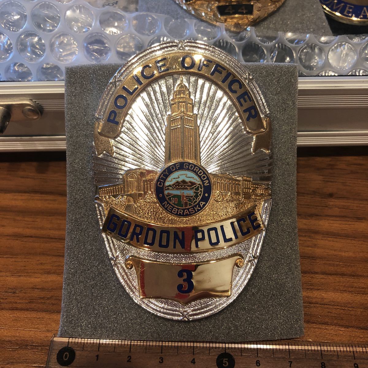 233.アメリカ ポリスバッジ マサチューセッツ州 ケンブリッジ市警察 - メルカリ