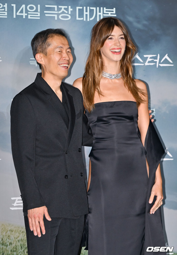 プライベートクレジット投資支えた格付けに疑念、3000件を20人で付与 - Bloomberg