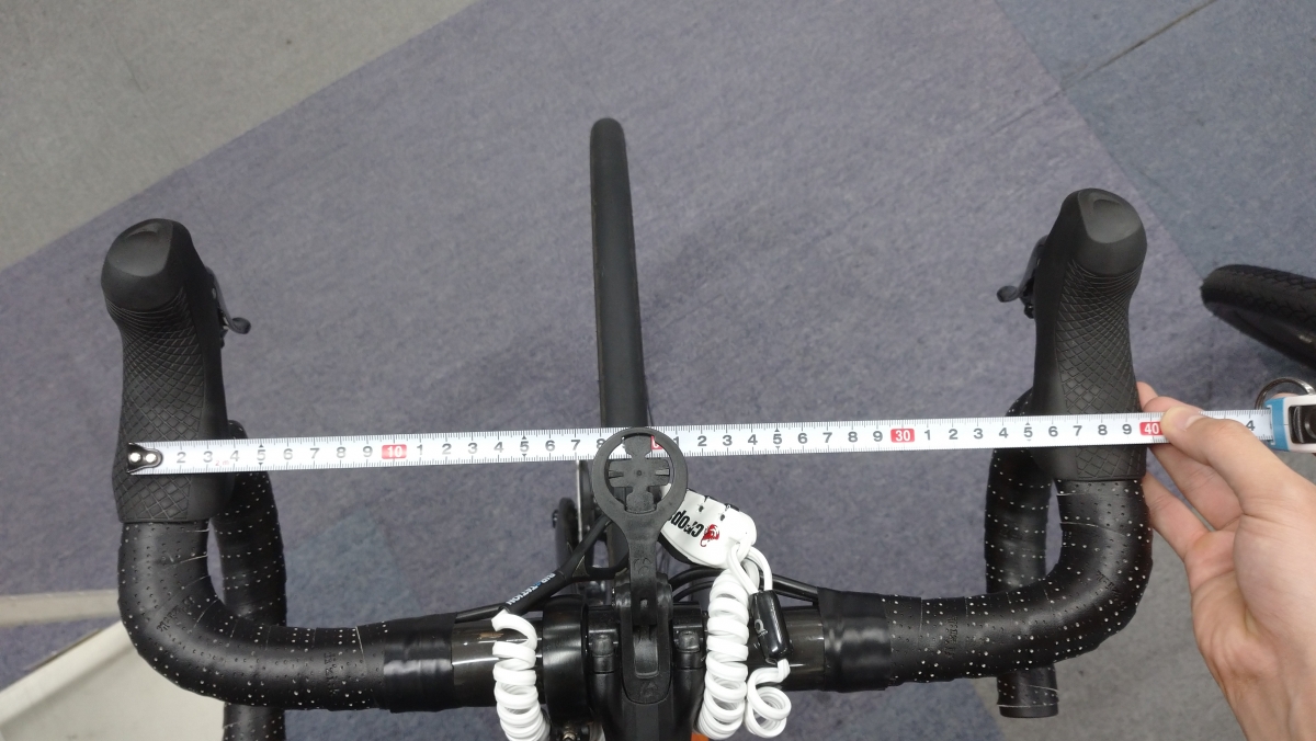 幅の狭いハンドルで得られるエアロ効果は? デメリットは何だろうか?ロードバイクはやめられない