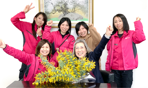 生駒市衛生社株式会社生駒市衛生社は生駒市 での廃棄物収集運搬の委託・許可業者として廃棄物の収集運搬は元より、廃棄物循環型リサイクルシステムの構築を行っています