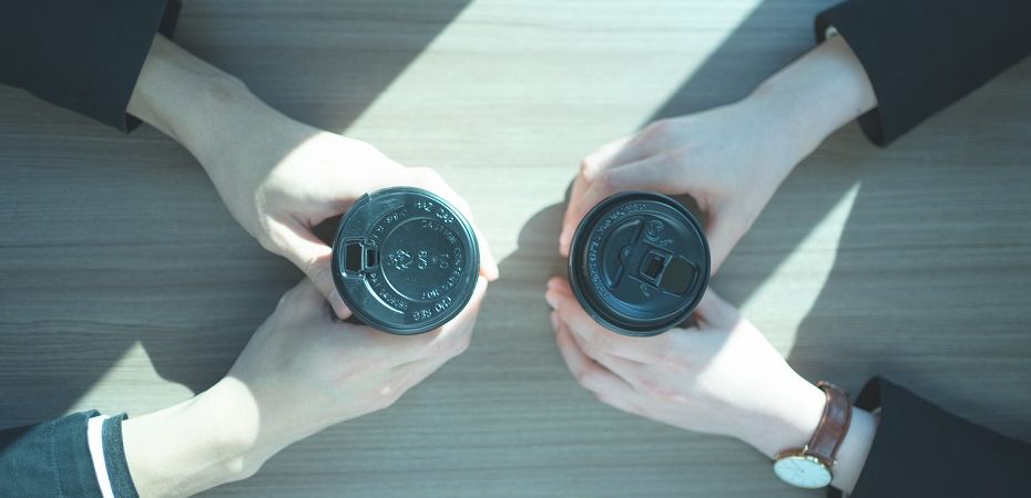 職場に好きな人がいる方必見！職場で好きな女性にみせる男性の行動10選