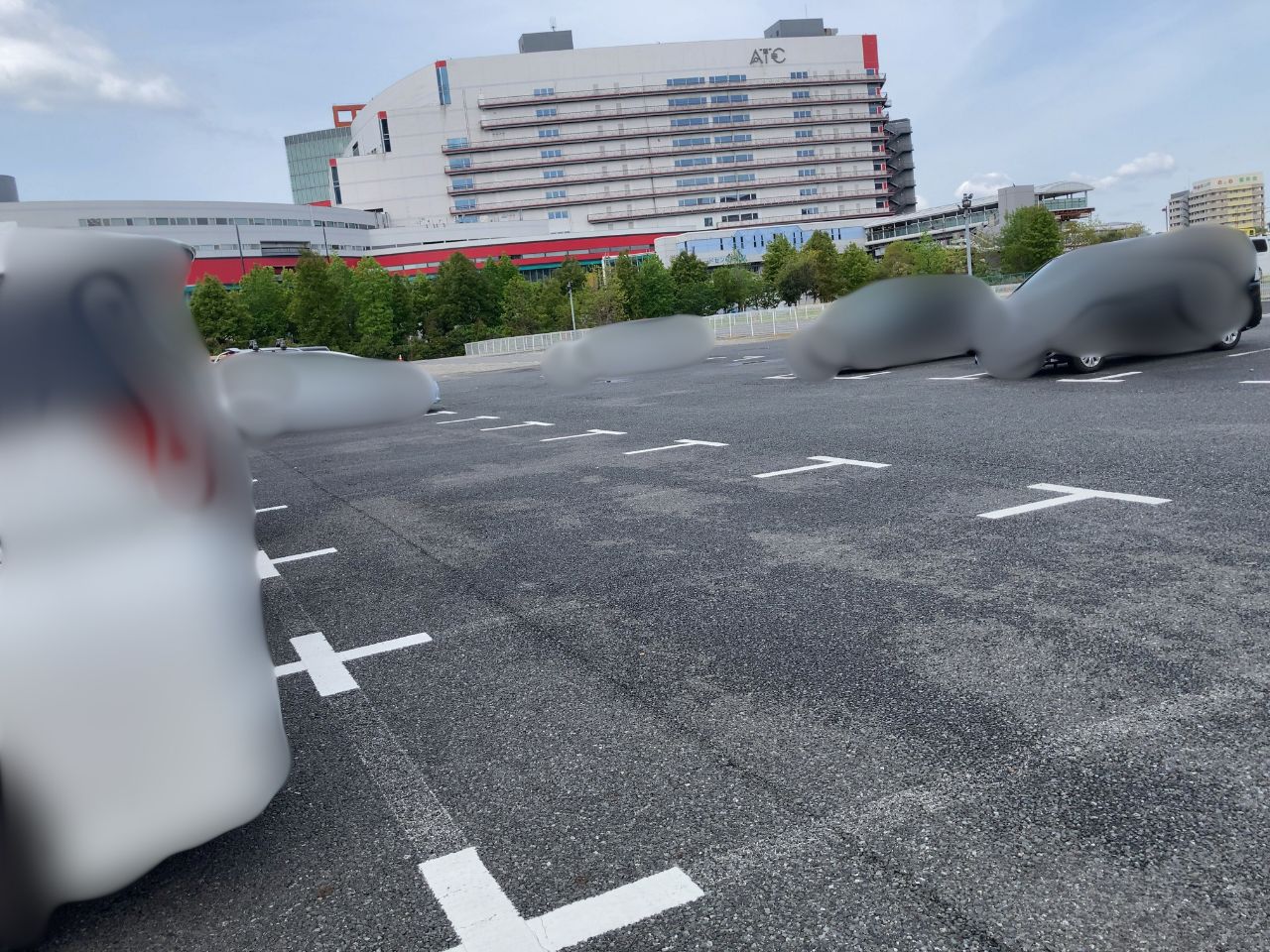 美術品を「粗大ゴミ扱い」 大阪府が地下駐車場で105作品保管写真特集1 6毎日新聞