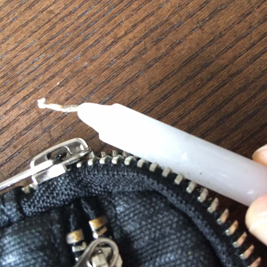 ラウンドファスナー財布のお手入れ。 Ι