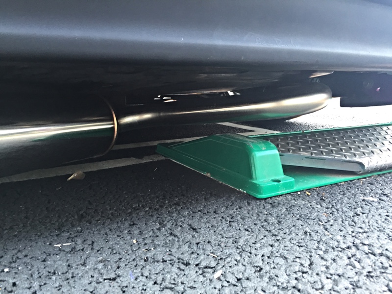 コインパーキングのロック板とは？仕組みやほかの種類についても解説 三井のリパーク