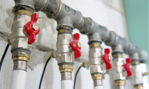 放水口格納箱とは？種類や設置基準・費用相場・更新のタイミングも解説建築×消防ラボ