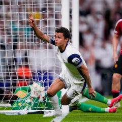 日本代表ＤＦ菅原由勢が所属のサウサンプトンが史上最速７試合を残してプレミアから降格決定 - スポーツ報知