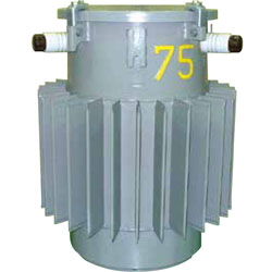 電柱に設置されている柱上変圧器の無料の写真素材 - ID.43084フリー素材 ぱくたそ