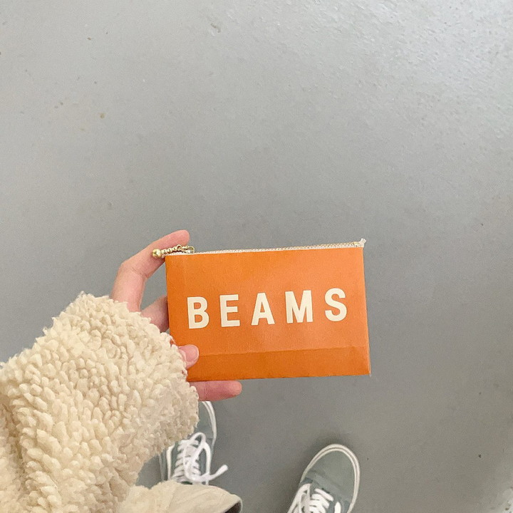 SNSで話題！ブランド紙袋をリメイクする方法