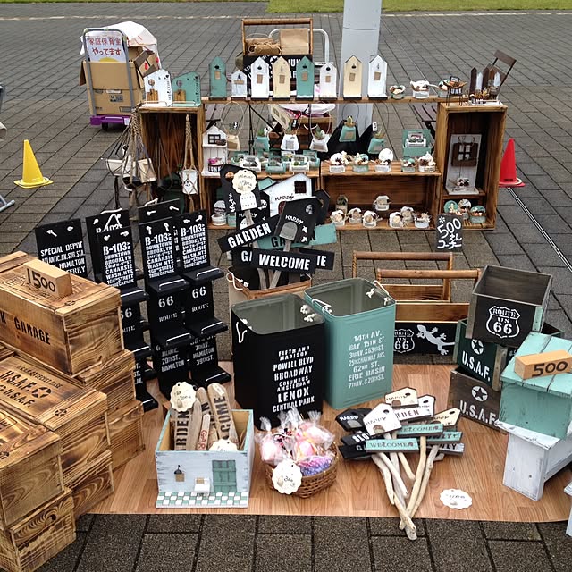 フリマ出店のおしゃれなコツは?ディスプレイ術から展示パターンまでを徹底解説 - 日常生活お役立ち情報