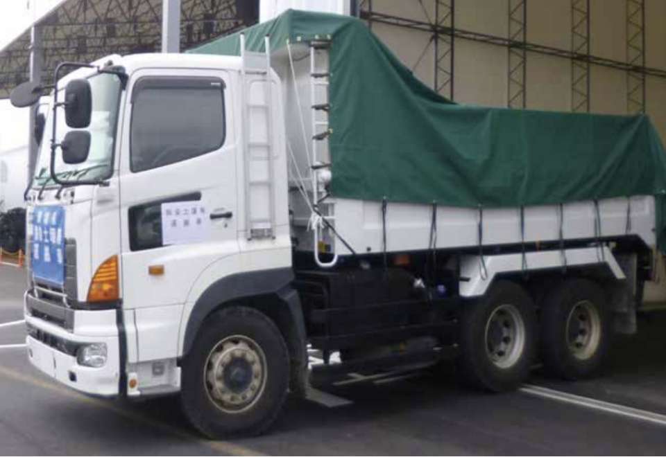 楽天市場☆即納☆ 中型 4トン ダンプシート ハイグレード 厚手 4t 中型車用 ダンプカー 荷台シート 幅 3.0m × 長さ4.1m ターポリン製、強化型ハイグレード 完全防水加工 2トン平ボディ12尺 トラックシート 荷台カバー: 工具ダイレクト 楽天市場店