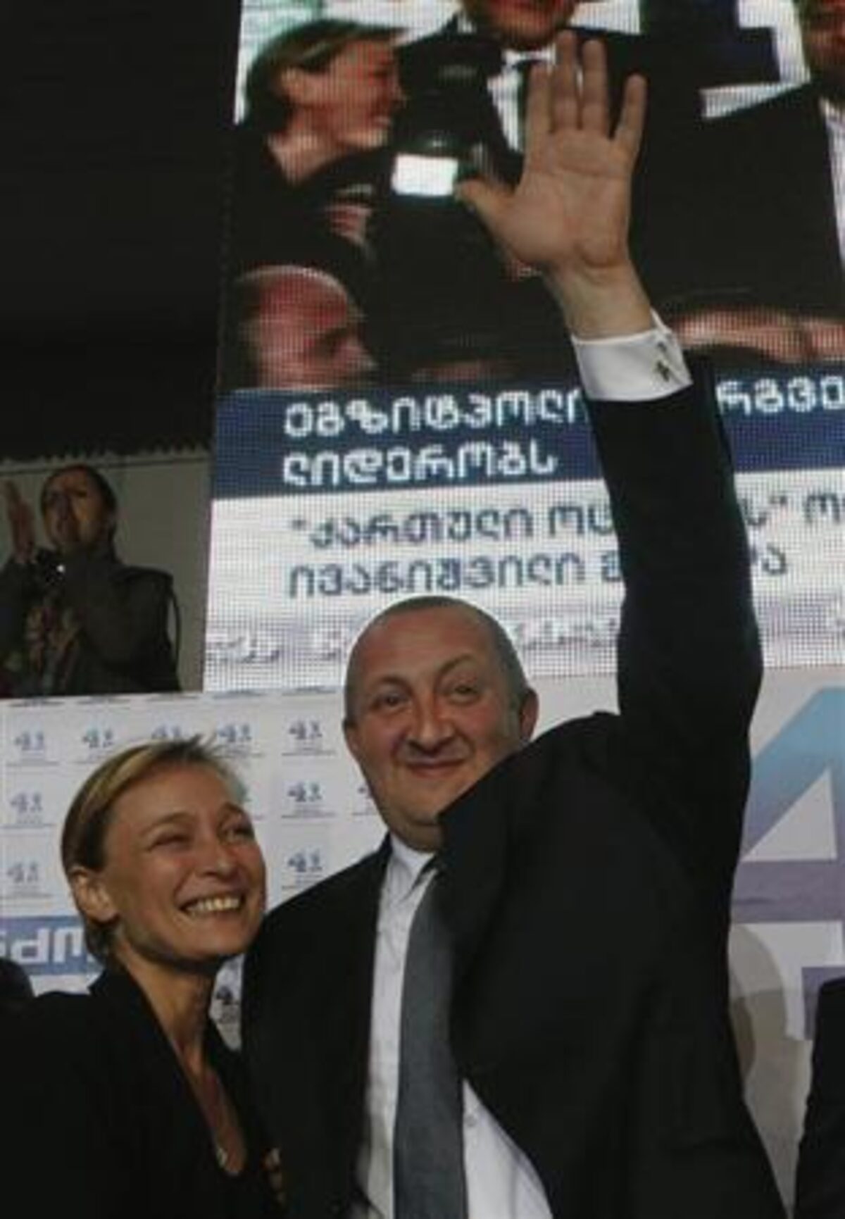 ◎大統領退陣を要求する集会 グルジアの首都 ：ロシア軍グルジア侵攻 写真特集：時事ドットコム