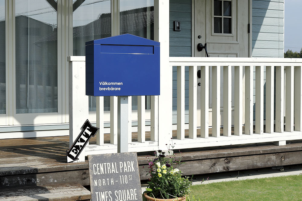 厚さ７センチまでＯＫ 日本郵便が新型ポストを公開 - YouTube