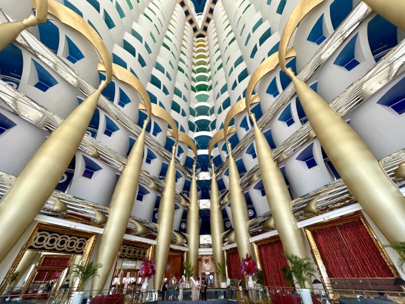 なぜ安い！ドバイの7つ星「ブルジュ アル アラブ」ほか豪華高級ホテルに泊まるツアートラベルスタンダードジャパン