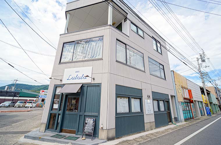 琴電屋島駅 : レトロな建物を訪ねて